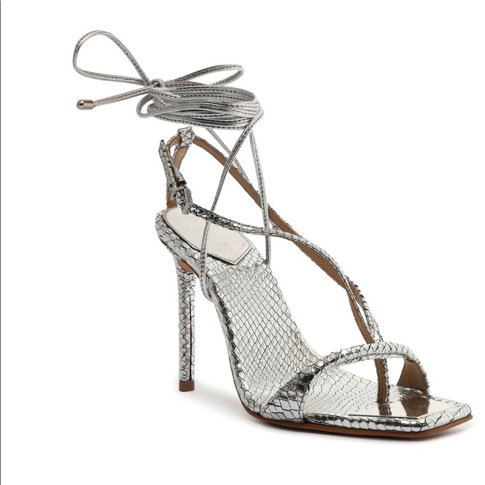 The Vikki heels